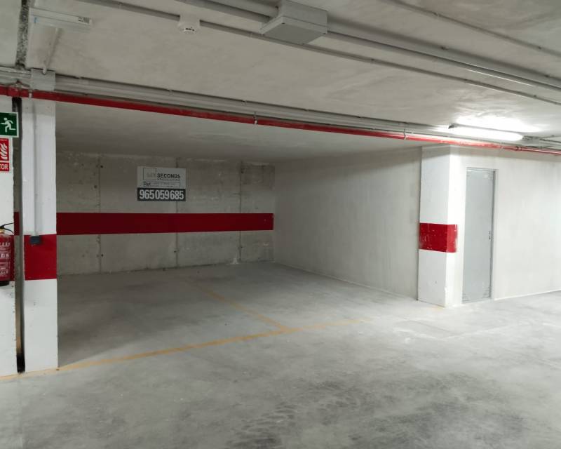 Plaza de aparcamiento · Segunda Mano · Orihuela Costa · Los Altos