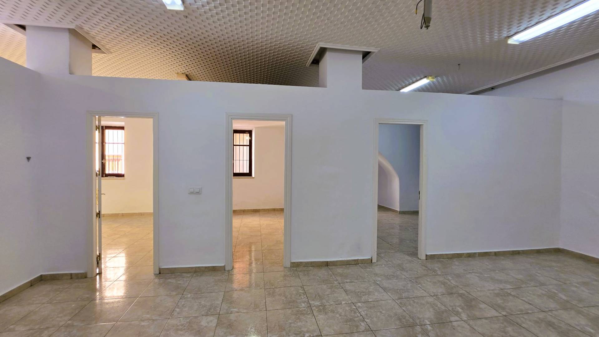 Alquiler a largo plazo - Local Comercial - Teulada - Pueblo