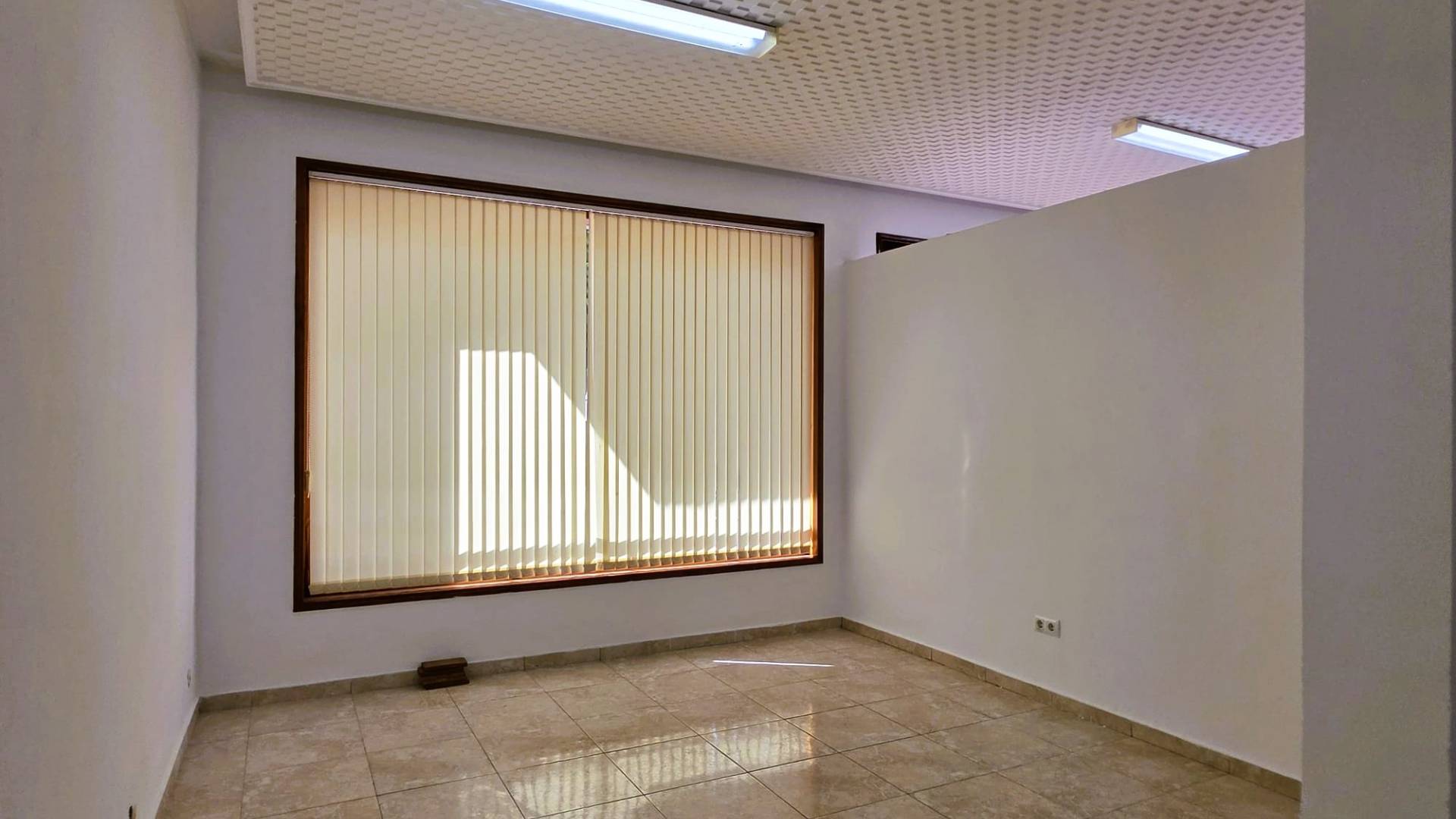 Alquiler a largo plazo - Local Comercial - Teulada - Pueblo