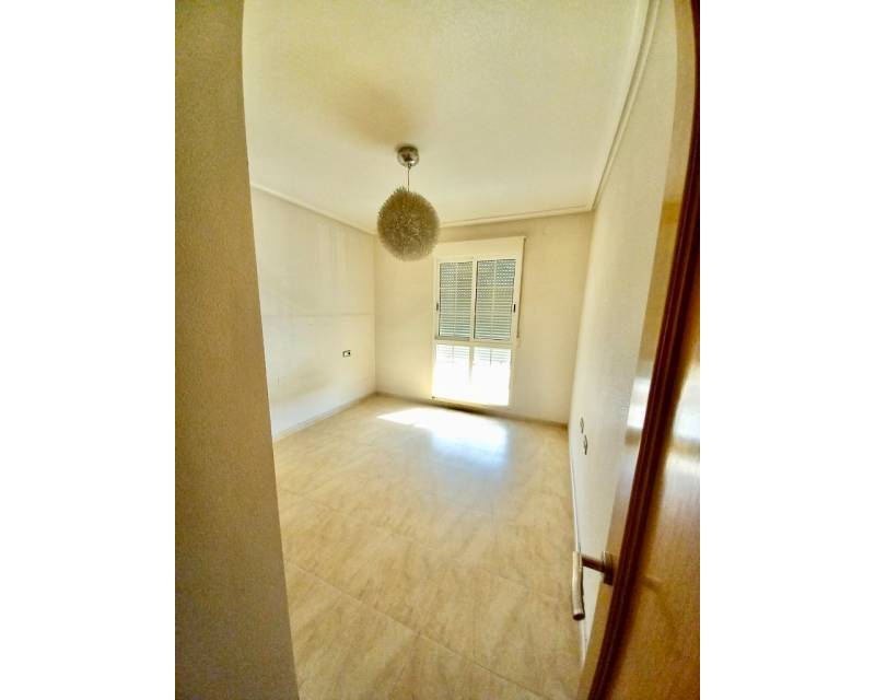 Apartament · z drugiej ręki · Almoradi · 