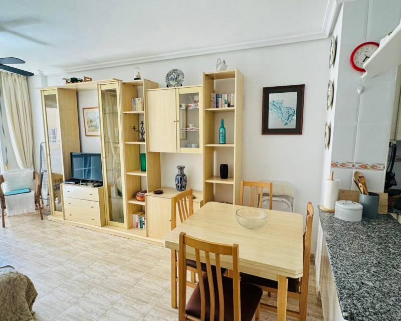 Apartament · z drugiej ręki · Torrevieja · Urbanización San Luis