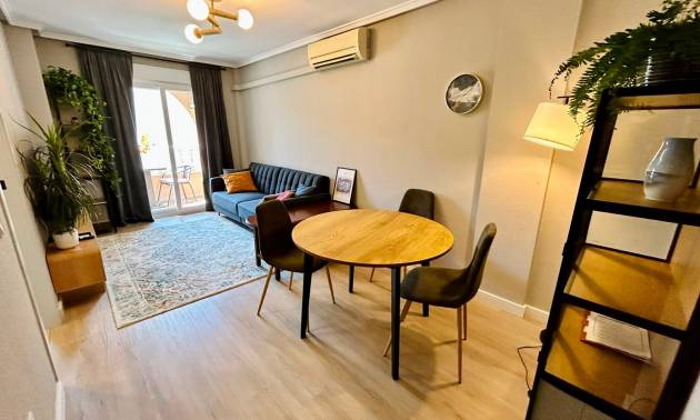 Apartamento - Gebraucht - Torrevieja - Center