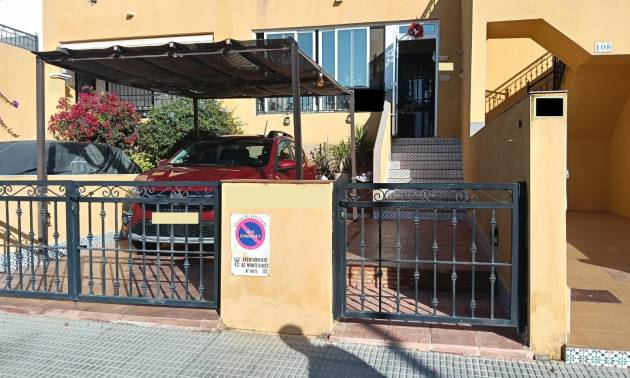 Apartment - Flat - Second hand - Los Montesinos - La Herrada