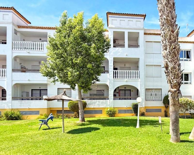 Apartment - Flat · Second hand · Orihuela Costa · Villamartín