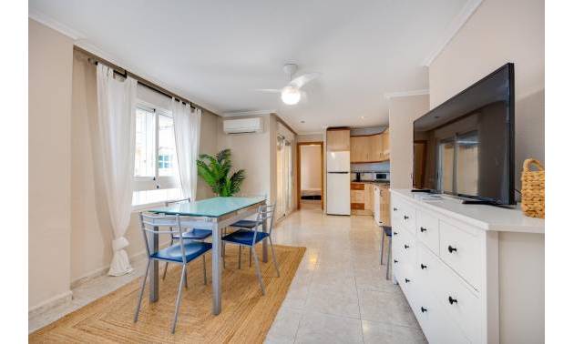 Apartment - Flat - Second hand - Torrevieja - Playa de los Naufragos