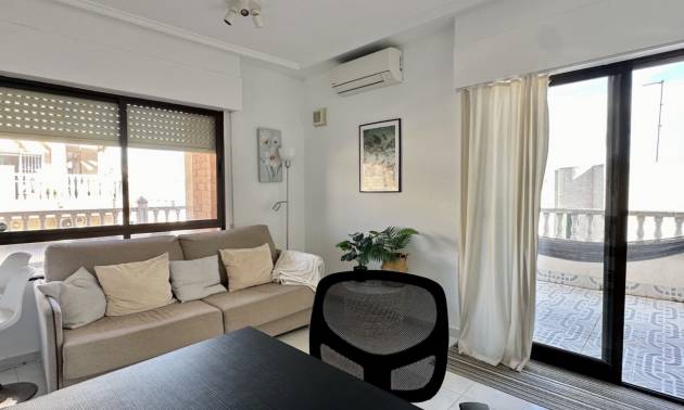 Apartment - Flat - Second hand - Torrevieja - Torrevieja