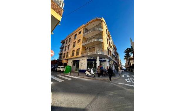 Apartment - Second hand - Torrevieja - Torrevieja City Center