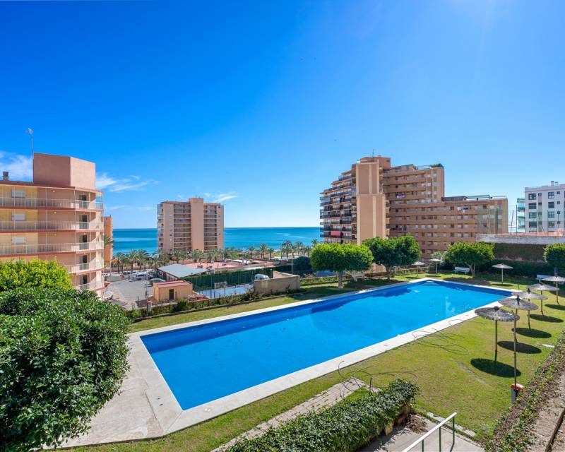 Appartement · Tweedehands · Arenales del Sol · Segunda linea playa