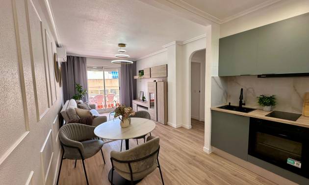 Appartement - Tweedehands - Torrevieja - Torrevieja