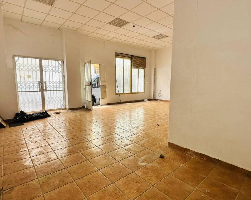 Commercial premises · Second hand · Torrevieja · Torrevieja