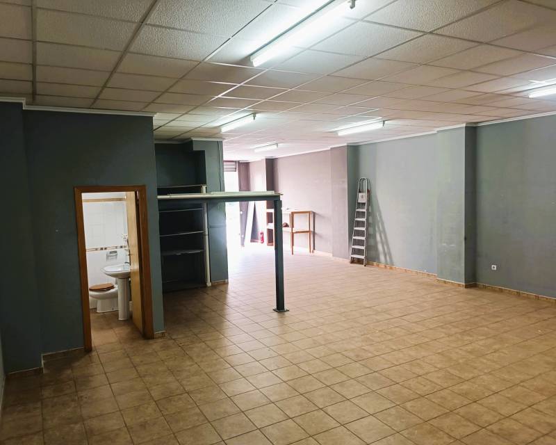 Commercieel van Locaux · Tweedehands · Teulada · Pueblo