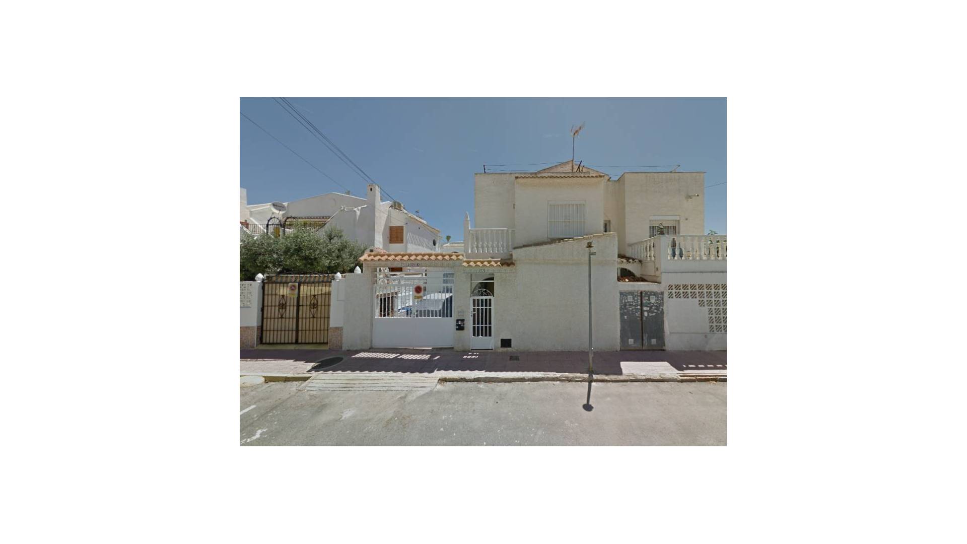 D'occasion - - MAISON DE VILLE - Torrevieja