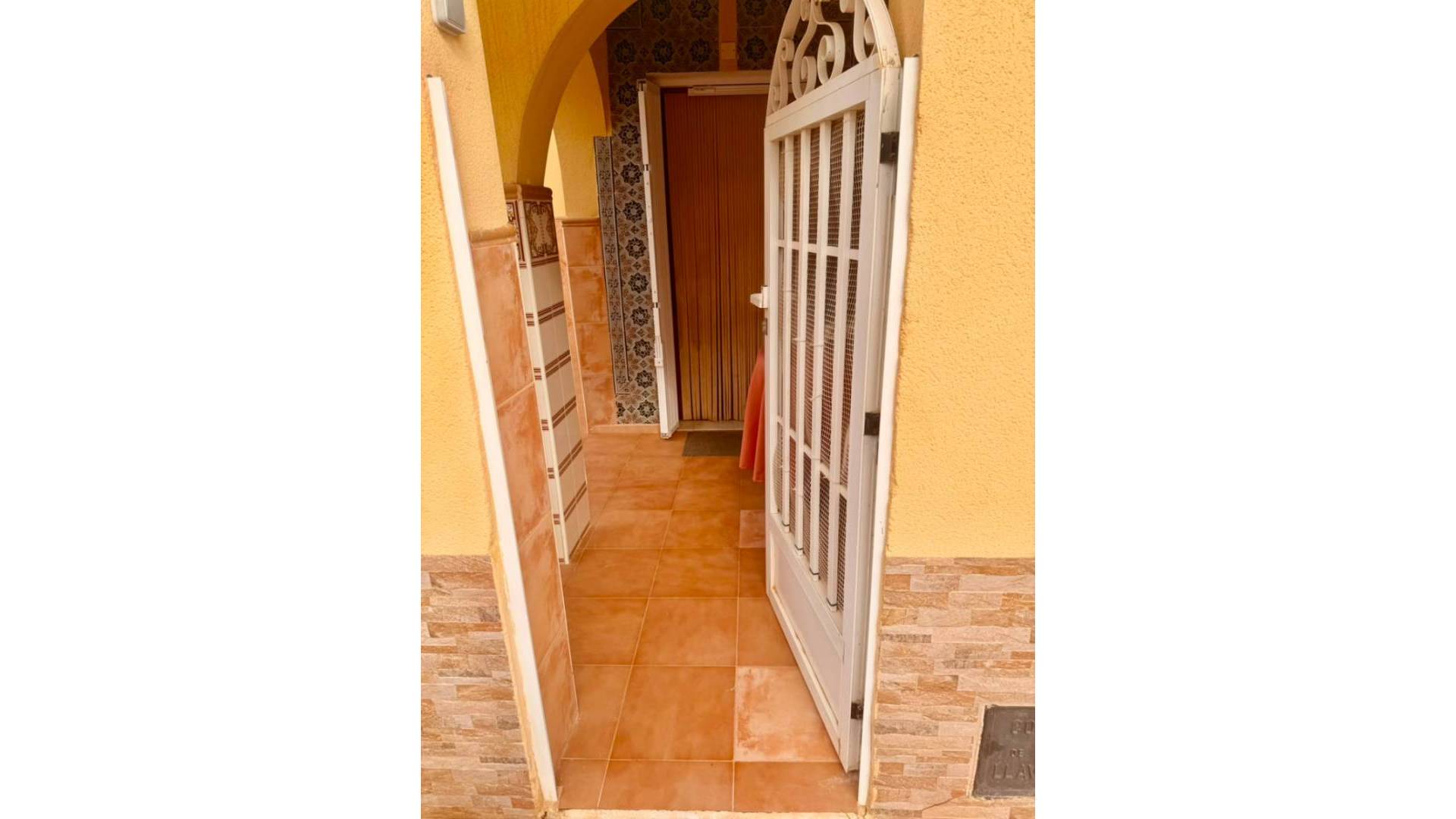 D'occasion - - MAISON DE VILLE - Torrevieja