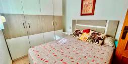 D'occasion - - MAISON DE VILLE - Torrevieja