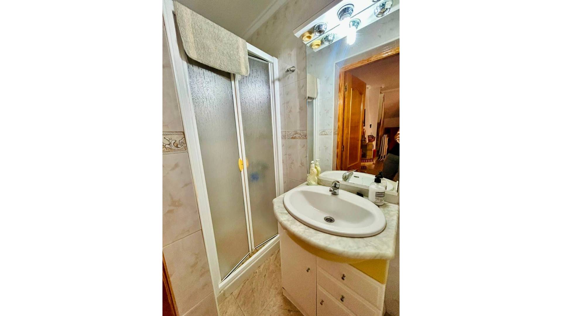 D'occasion - - MAISON DE VILLE - Torrevieja