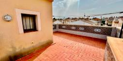 D'occasion - - MAISON DE VILLE - Torrevieja