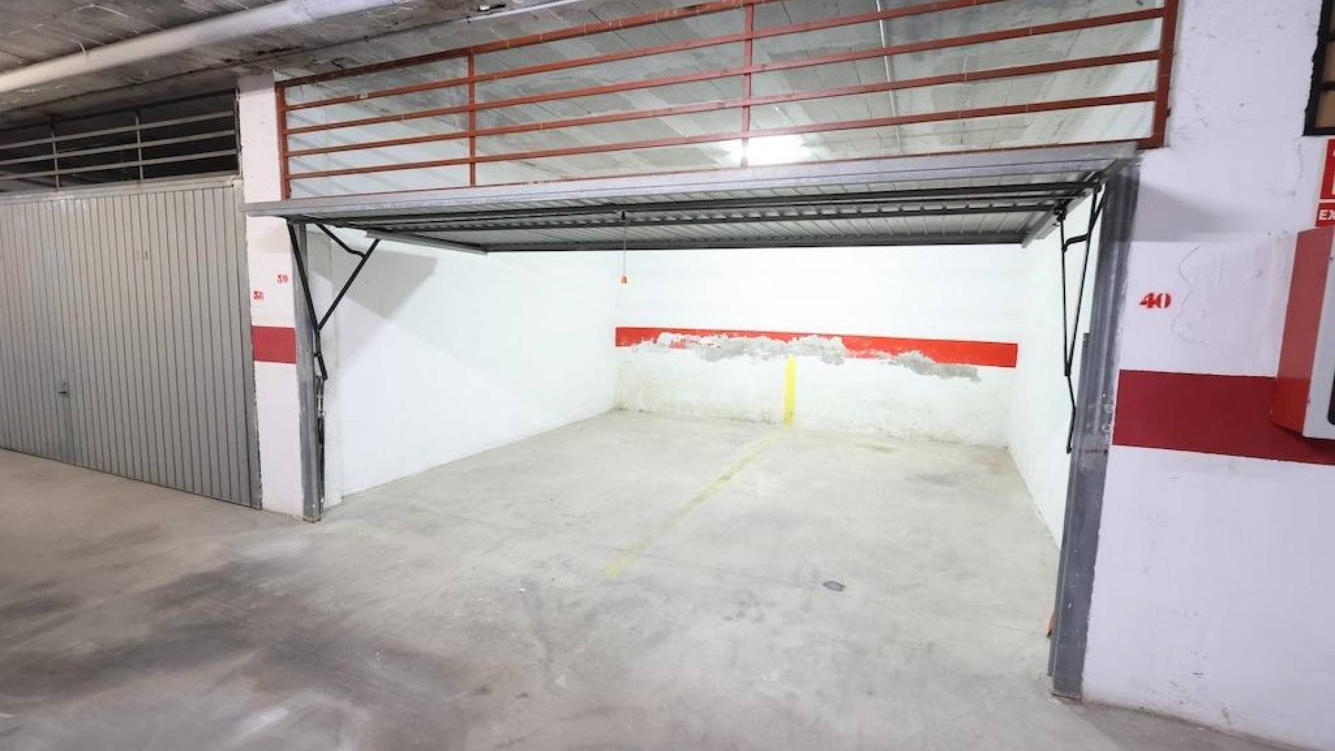 D'occasion - Place de parking / Garage - Torrevieja - Los Frutales