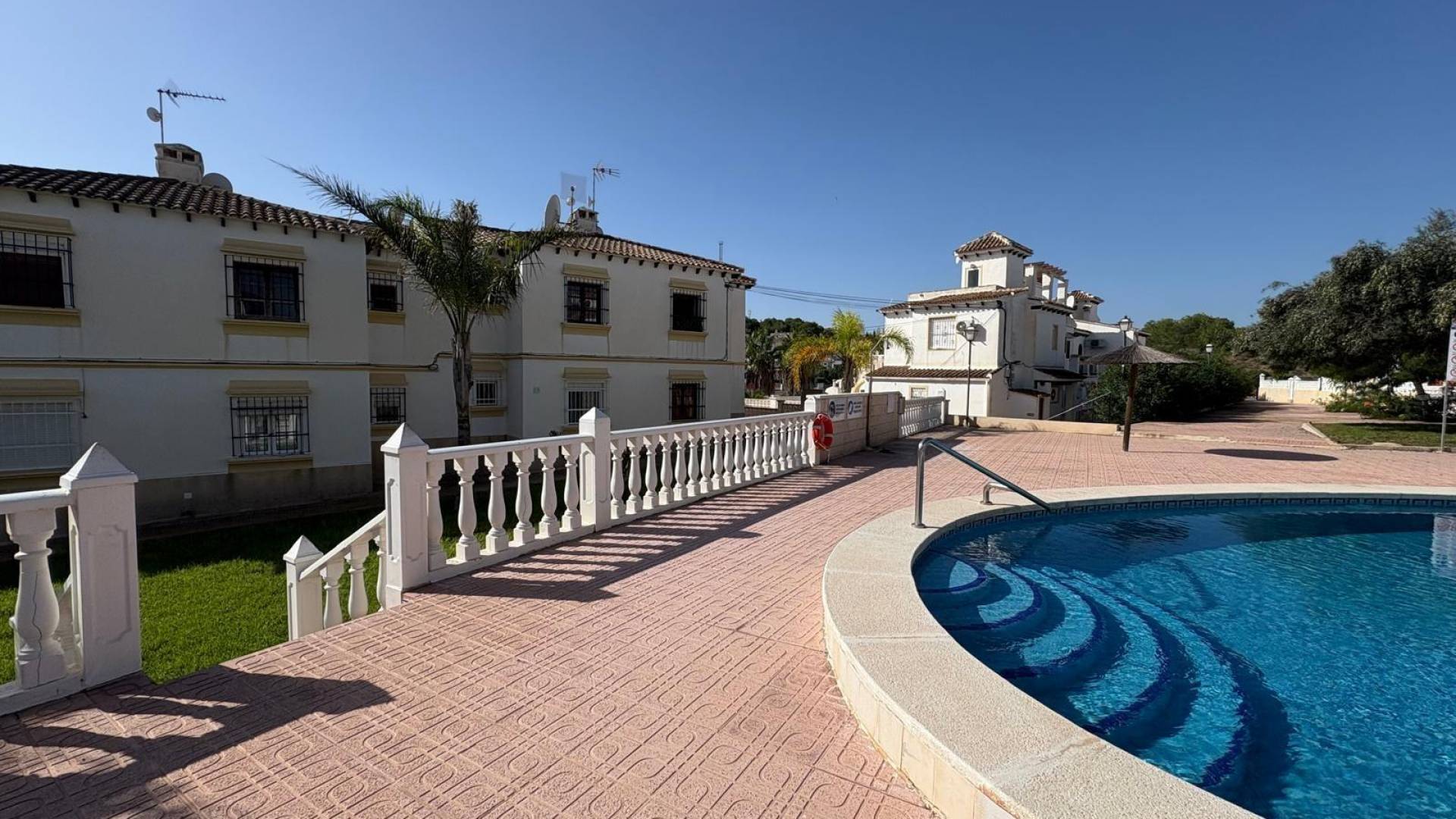 D'occasion - Townhouse - San Miguel de Salinas - LAS FILIPINAS