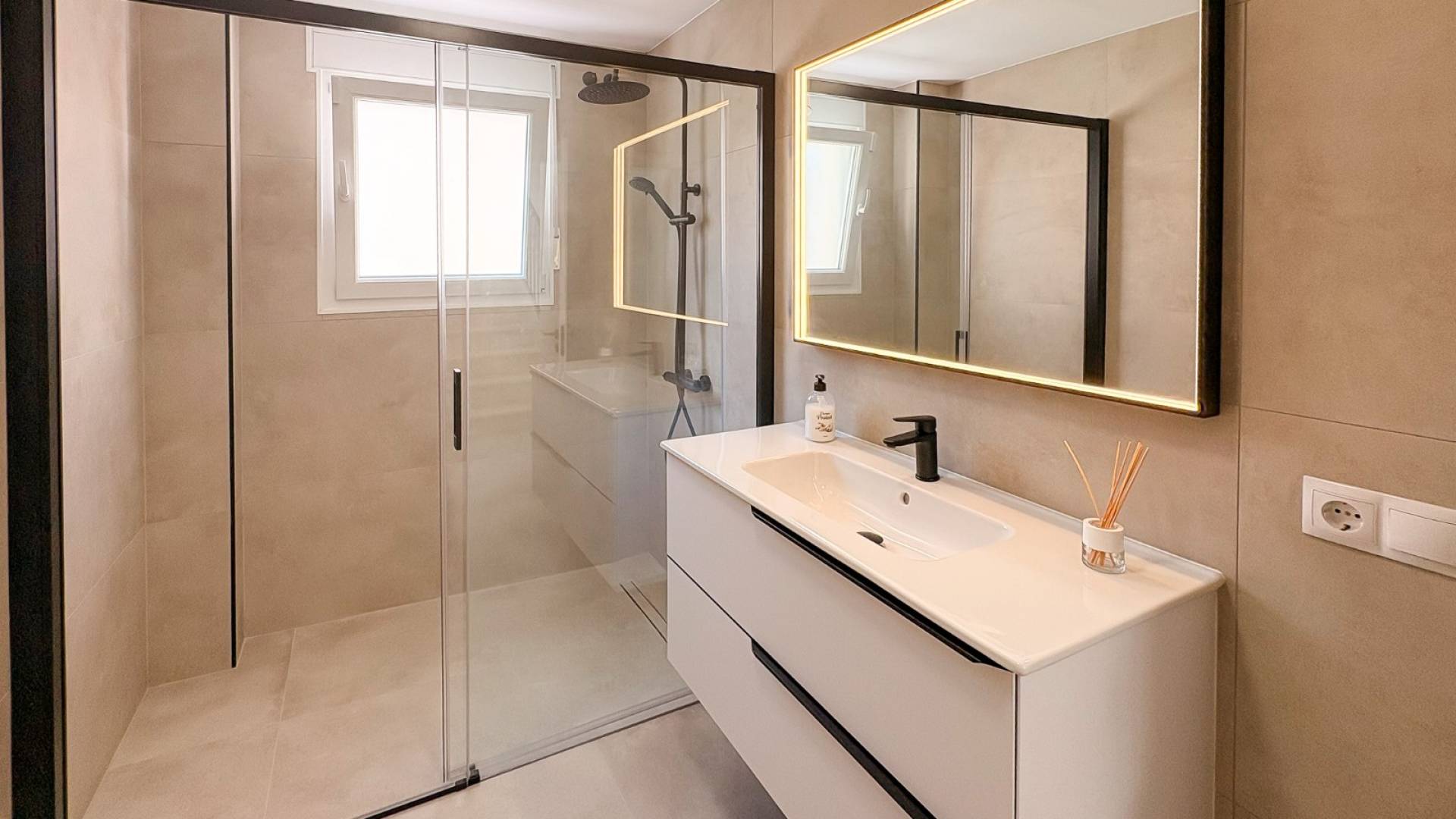 D'occasion - Villa jumelée - El Campello - Pueblo Acantilado - Venta Lanuza