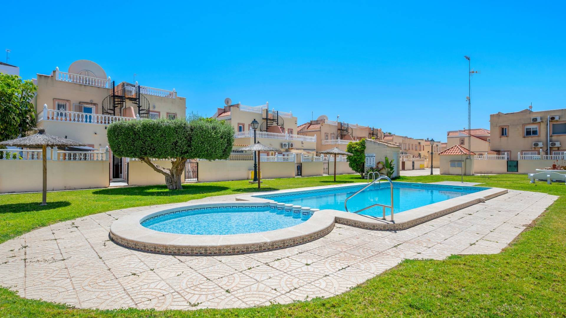 Gebraucht - Adosado - Orihuela Costa - La Zenia