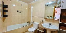 Gebraucht - Apartamento - Torrevieja - Playa la Mata
