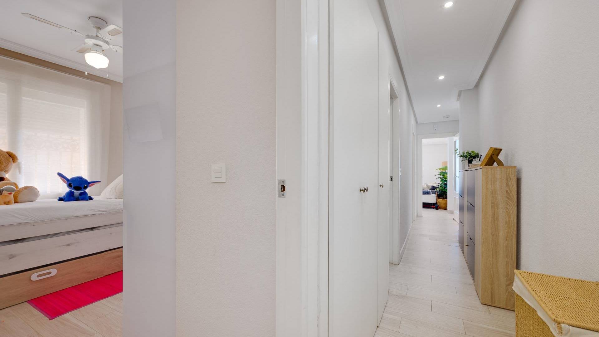 Gebraucht - Erdgeschoss - Torrevieja - Playa de los Naufragos