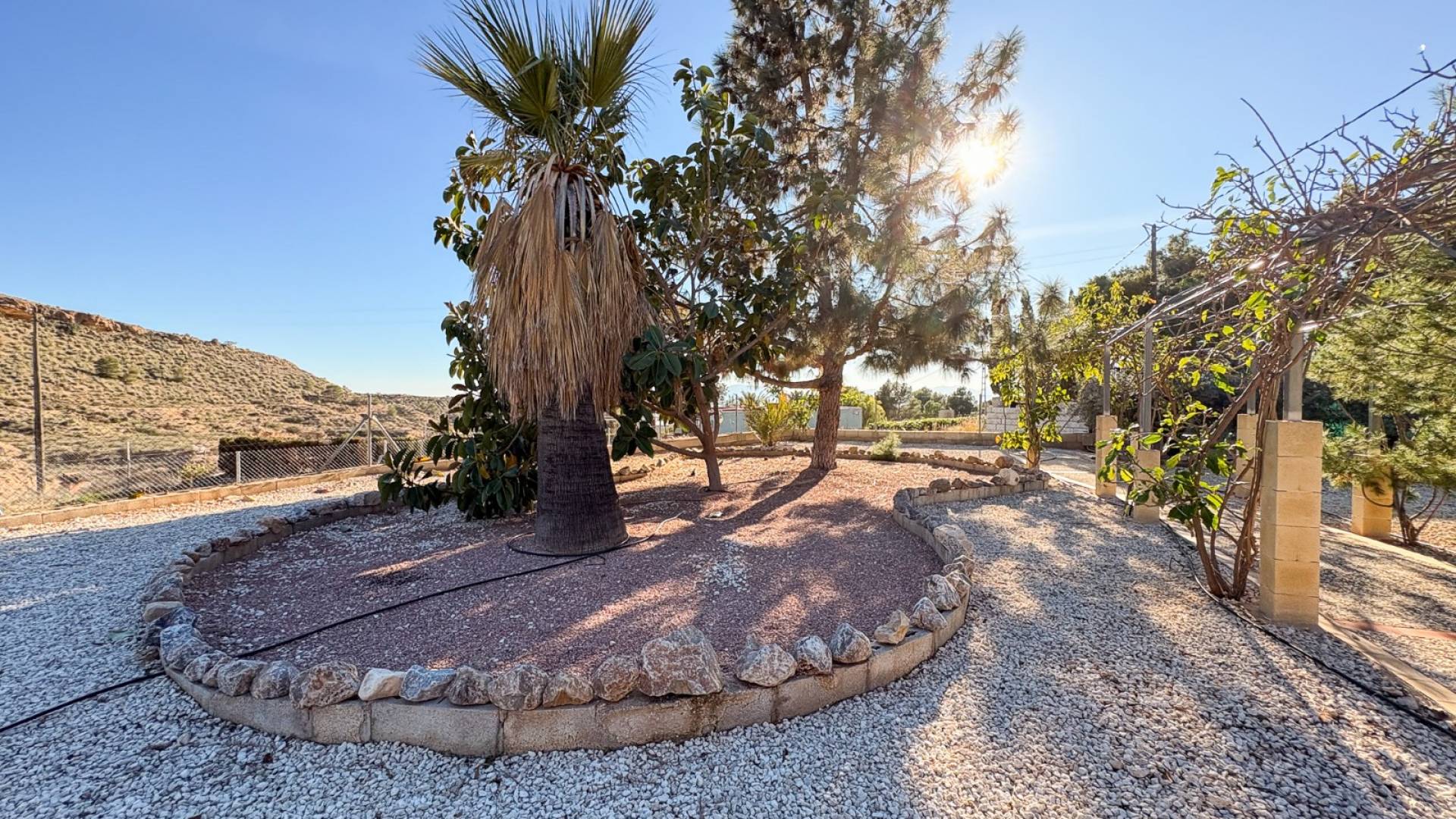 Gebraucht - Finca Landgrundstück - Crevillente