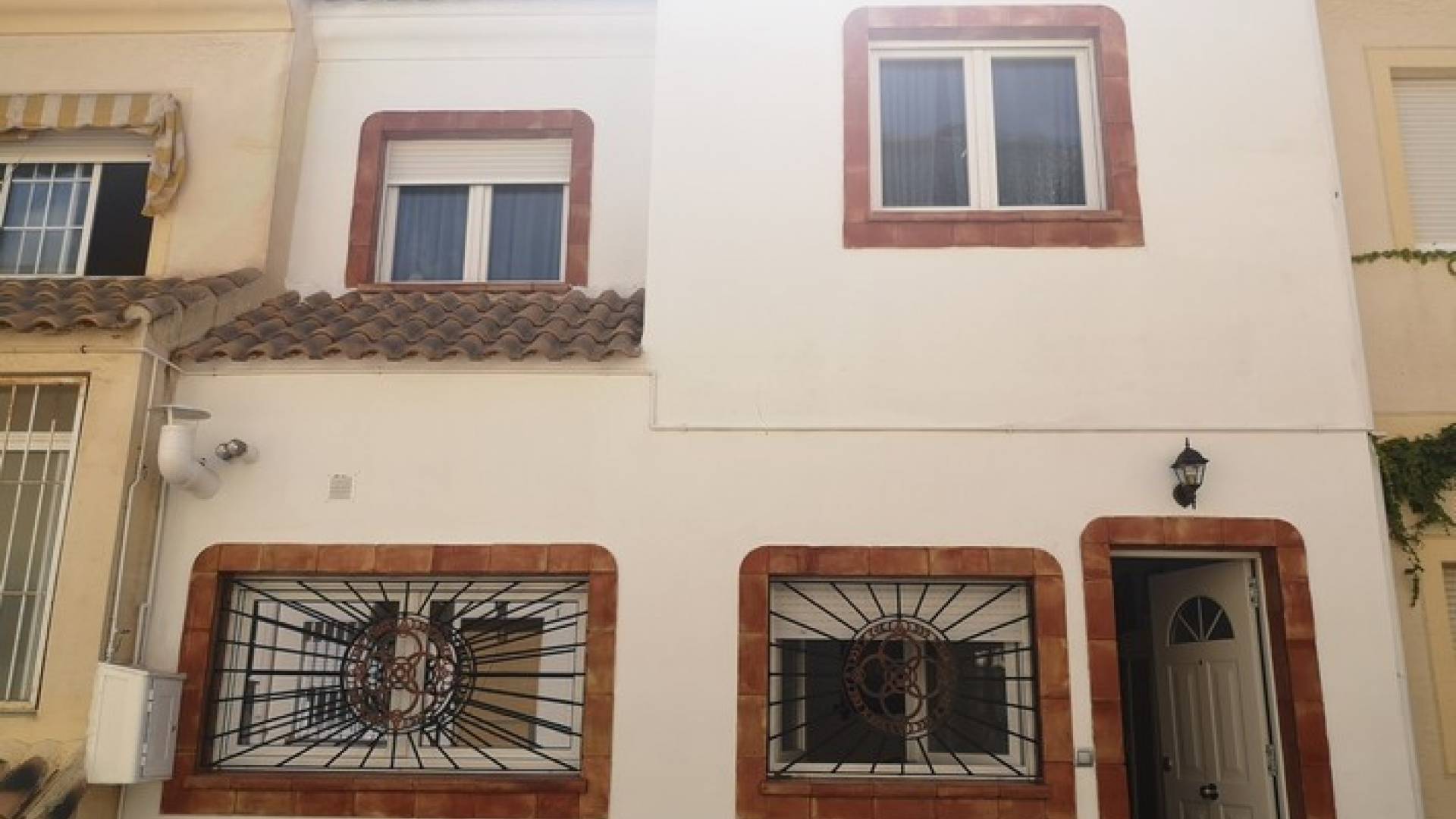 Gebraucht - Gefüllt - Los Montesinos - Montesinos