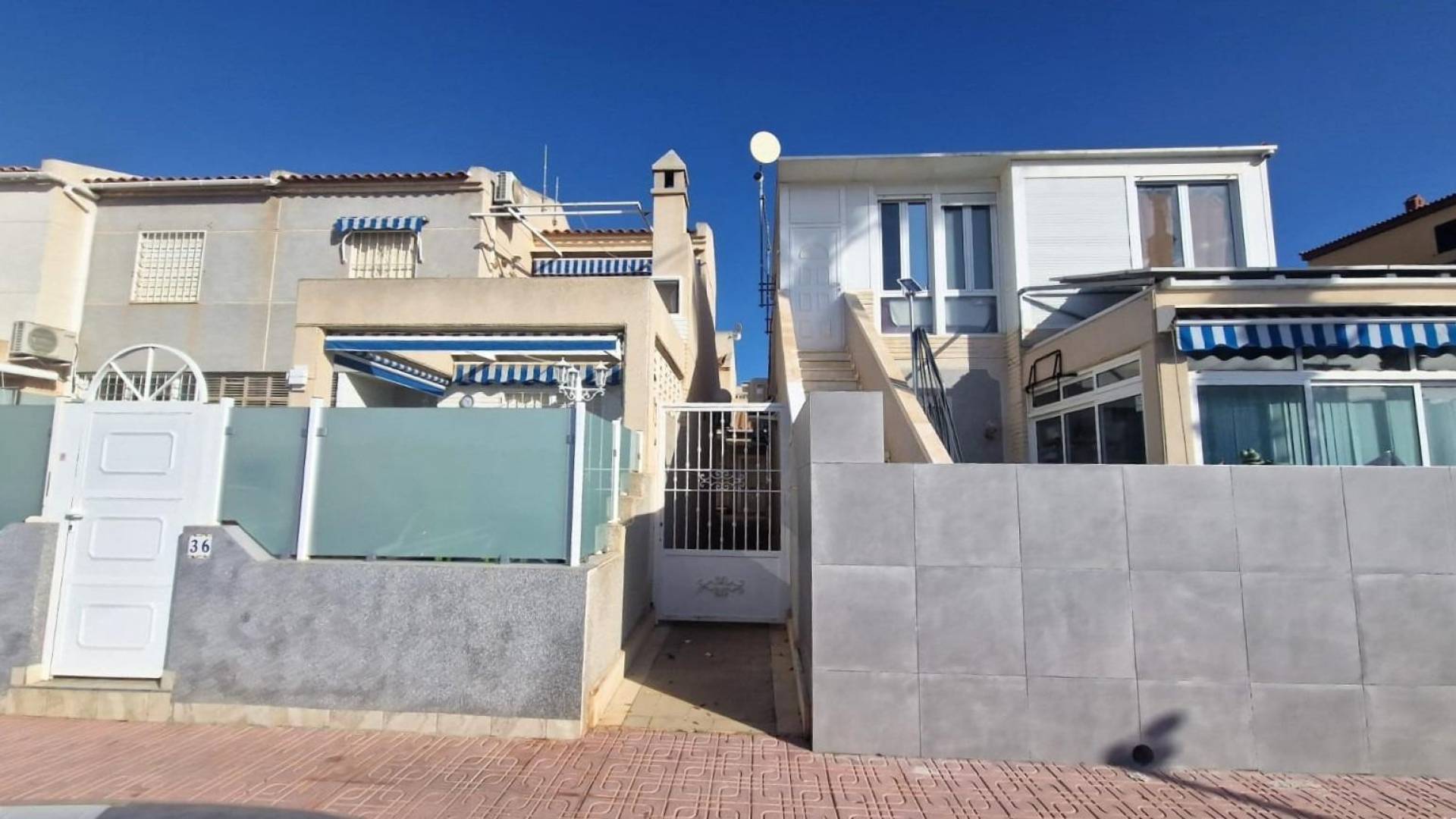 Gebraucht - Gefüllt - Torrevieja - Aguas Nuevas