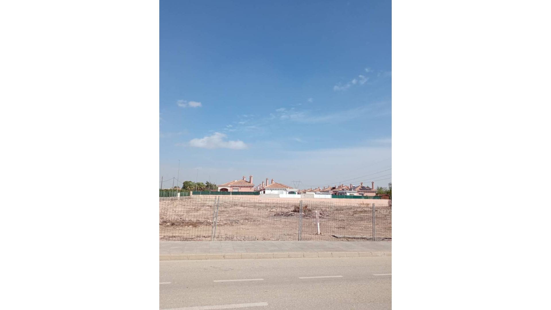 Gebraucht - Plot - Los Montesinos - La Herrada