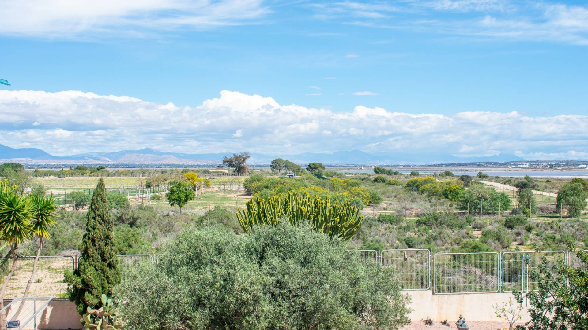 Gebraucht - Unabhängige Villa - Elche - LA MARINA