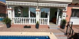 Gebraucht - Unabhängige Villa - Los Montesinos - La Herrada