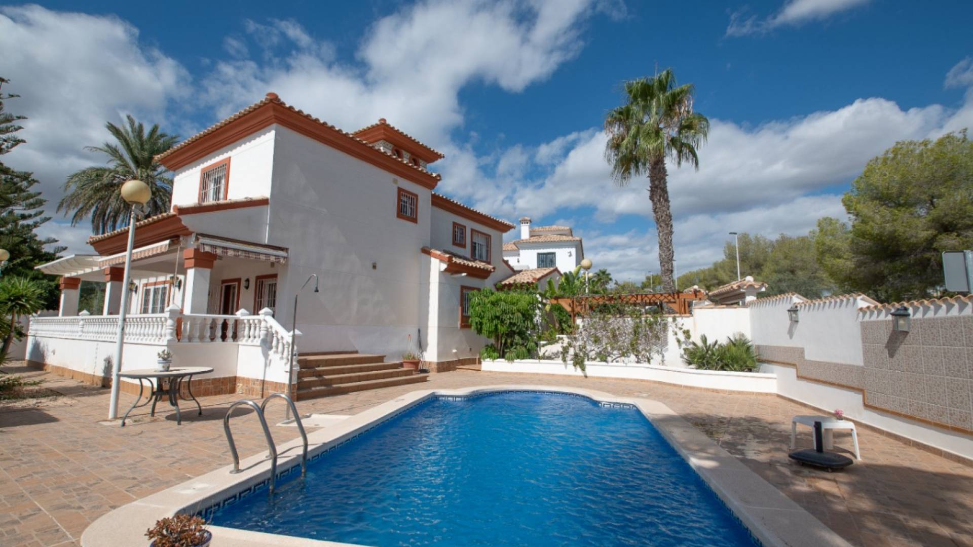 Gebraucht - Unabhängige Villa - Orihuela Costa - Club de golf y campo Las Colinas