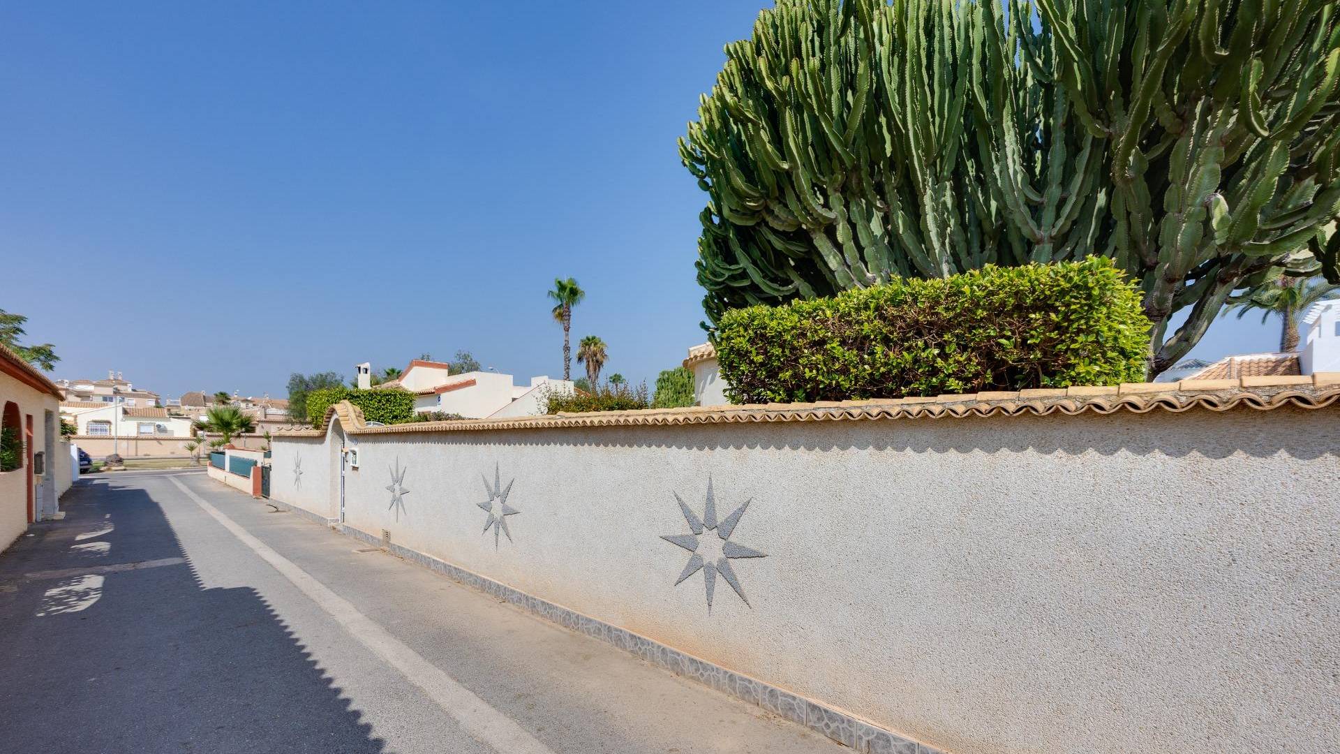 Gebraucht - Unabhängige Villa - Orihuela Costa - La Florida