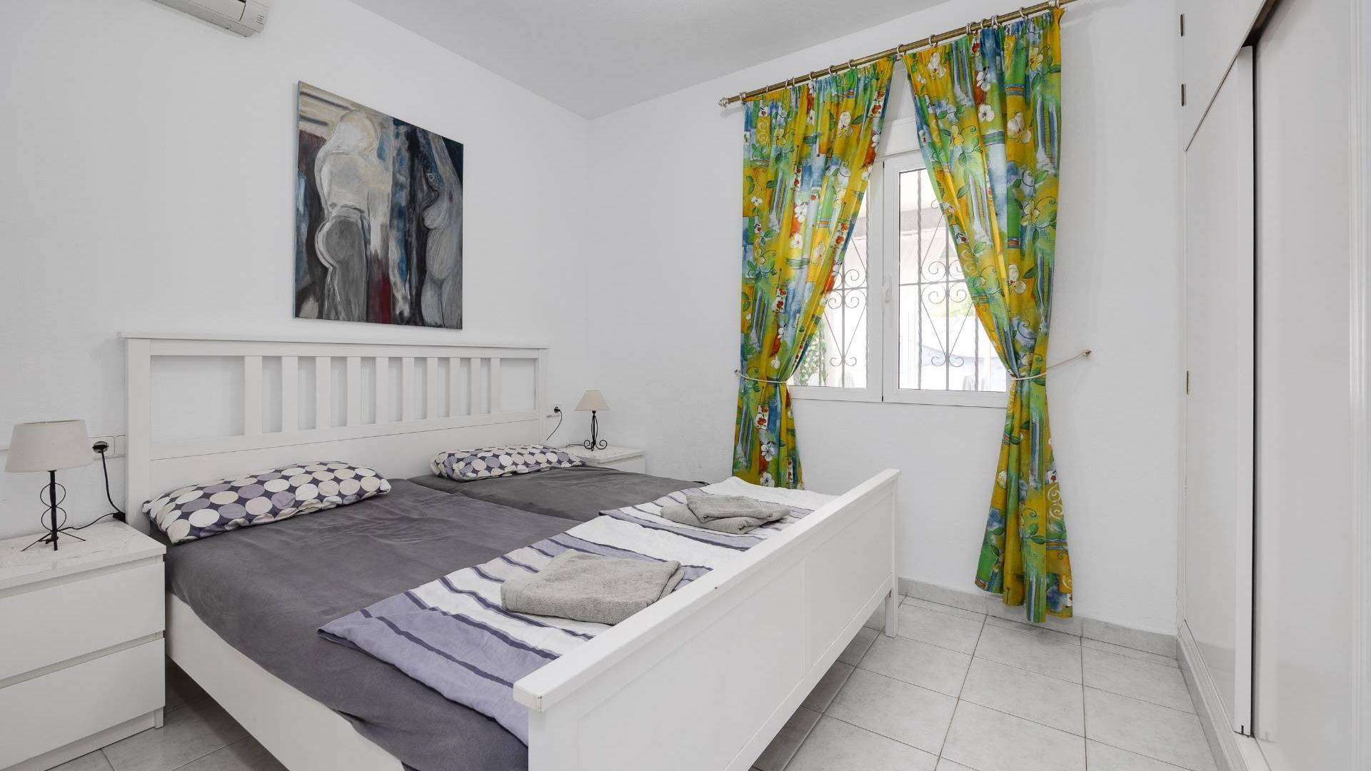 Gebraucht - Unabhängige Villa - Orihuela Costa - La Regia