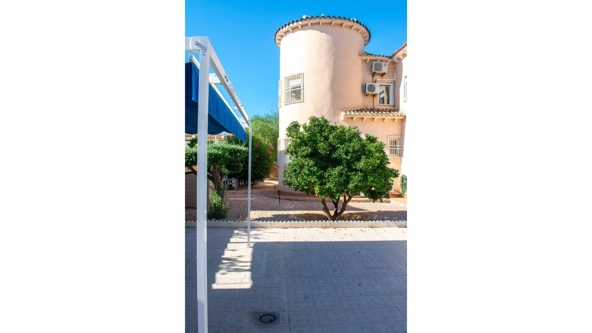 Gebraucht - Unabhängige Villa - Orihuela Costa - La Zenia