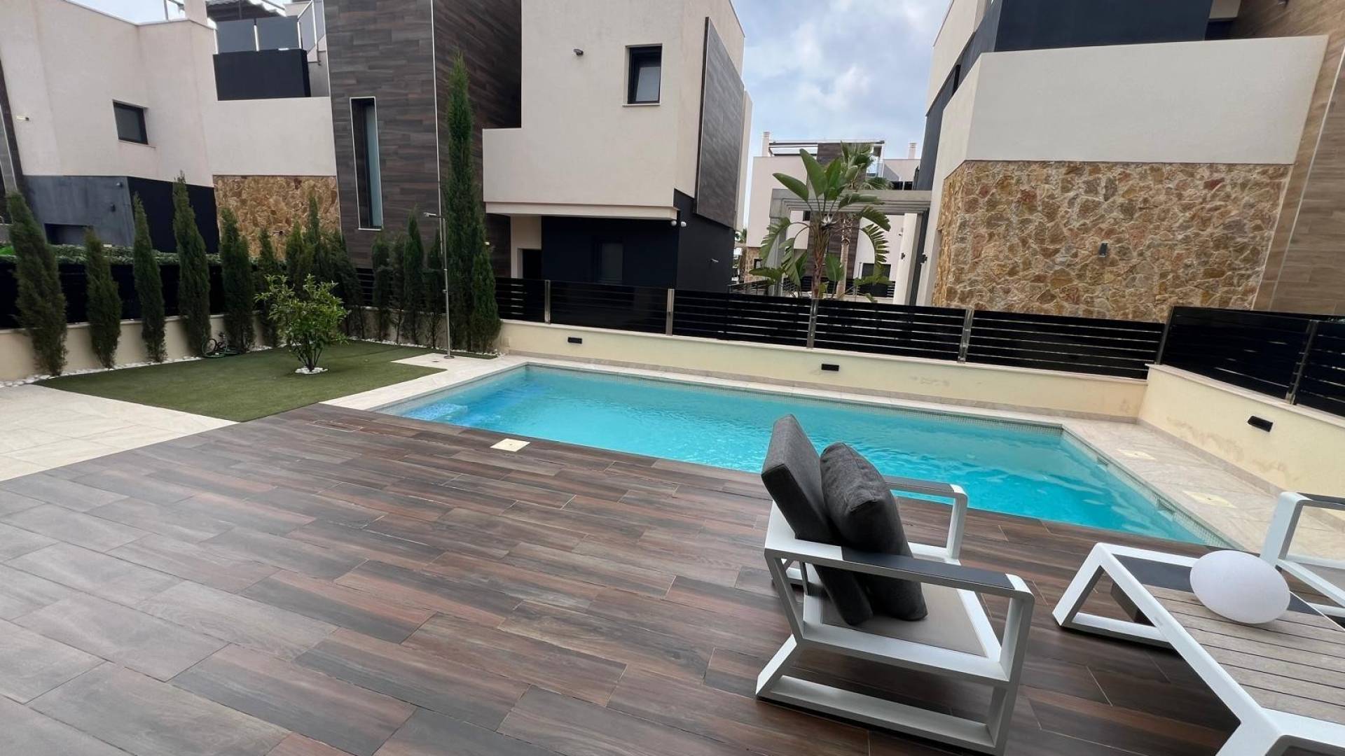 Gebraucht - Unabhängige Villa - Orihuela Costa - Lomas de Cabo Roig