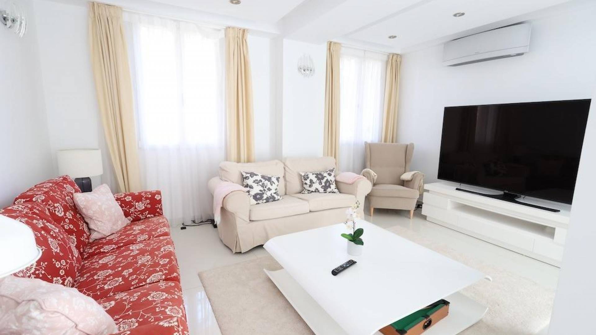 Gebraucht - Unabhängige Villa - Orihuela Costa - Lomas de Cabo Roig