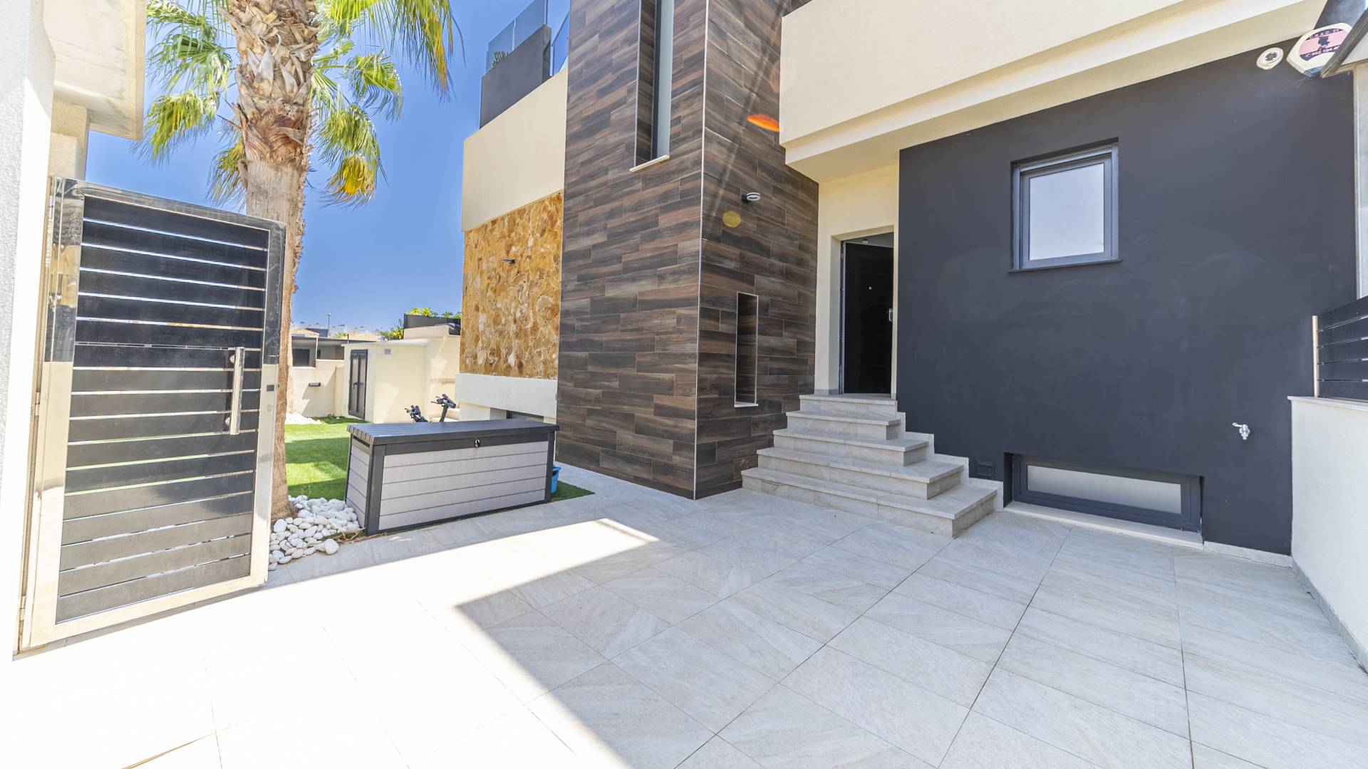 Gebraucht - Unabhängige Villa - Orihuela Costa - Lomas de Cabo Roig