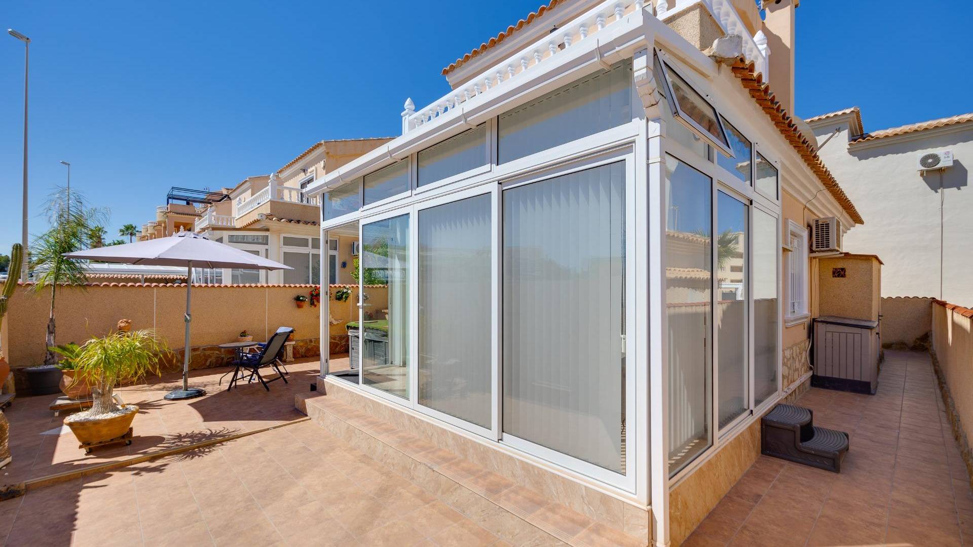 Gebraucht - Unabhängige Villa - Orihuela Costa - Lomas de Don Juan