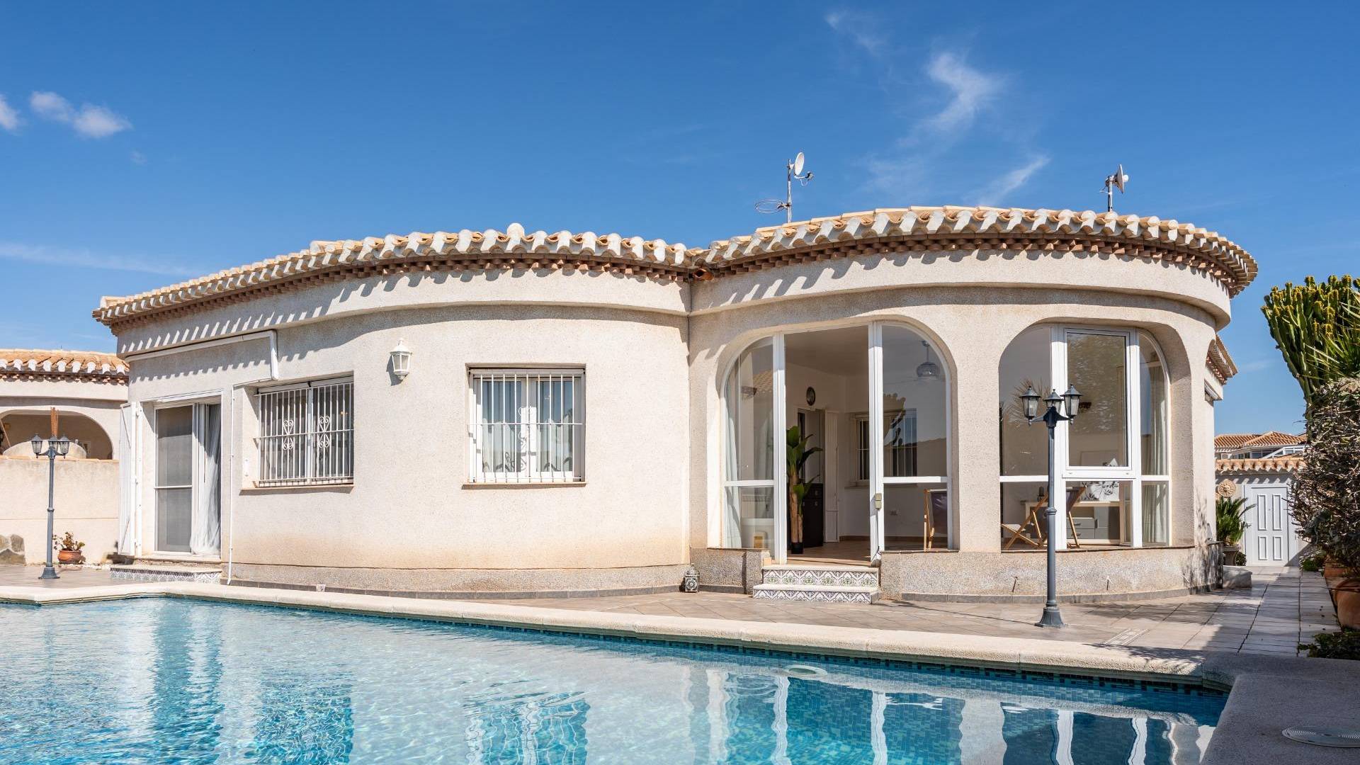 Gebraucht - Unabhängige Villa - Orihuela Costa - Playa Flamenca