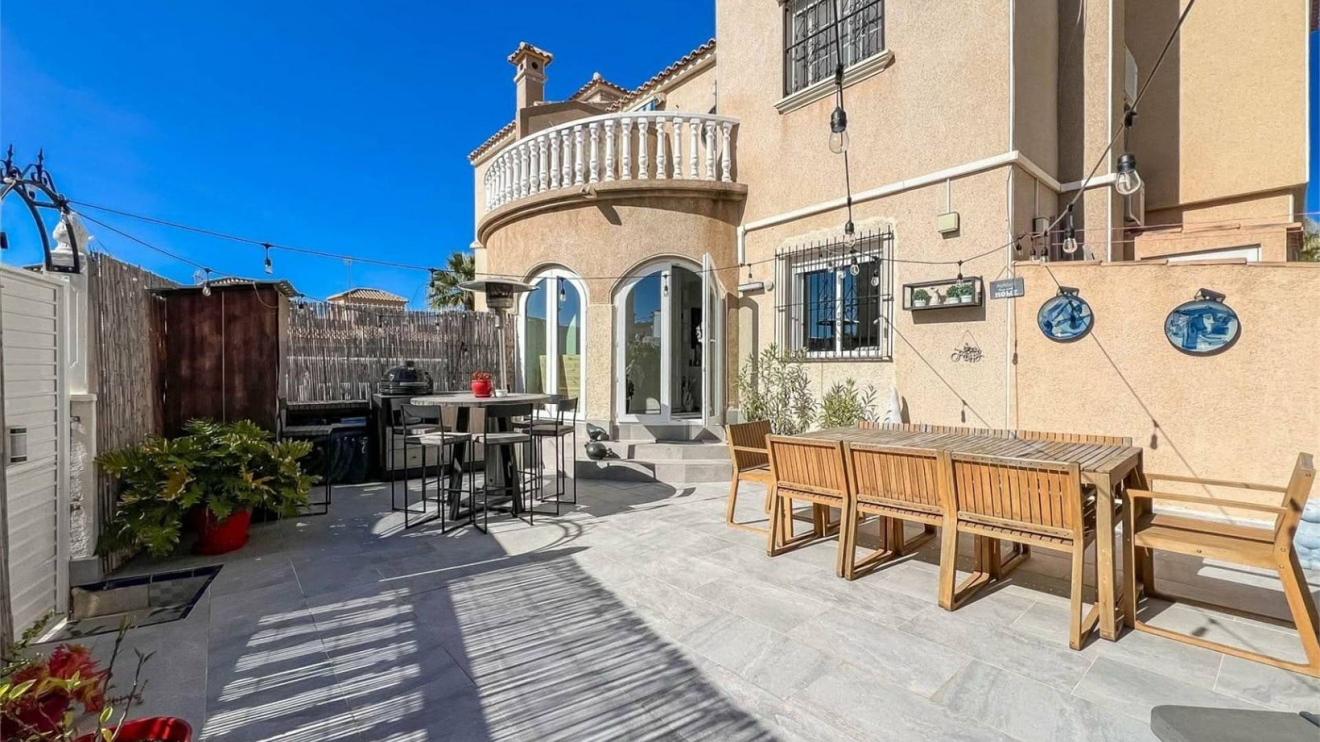Gebraucht - Unabhängige Villa - Orihuela Costa - VILLAMARTÍN
