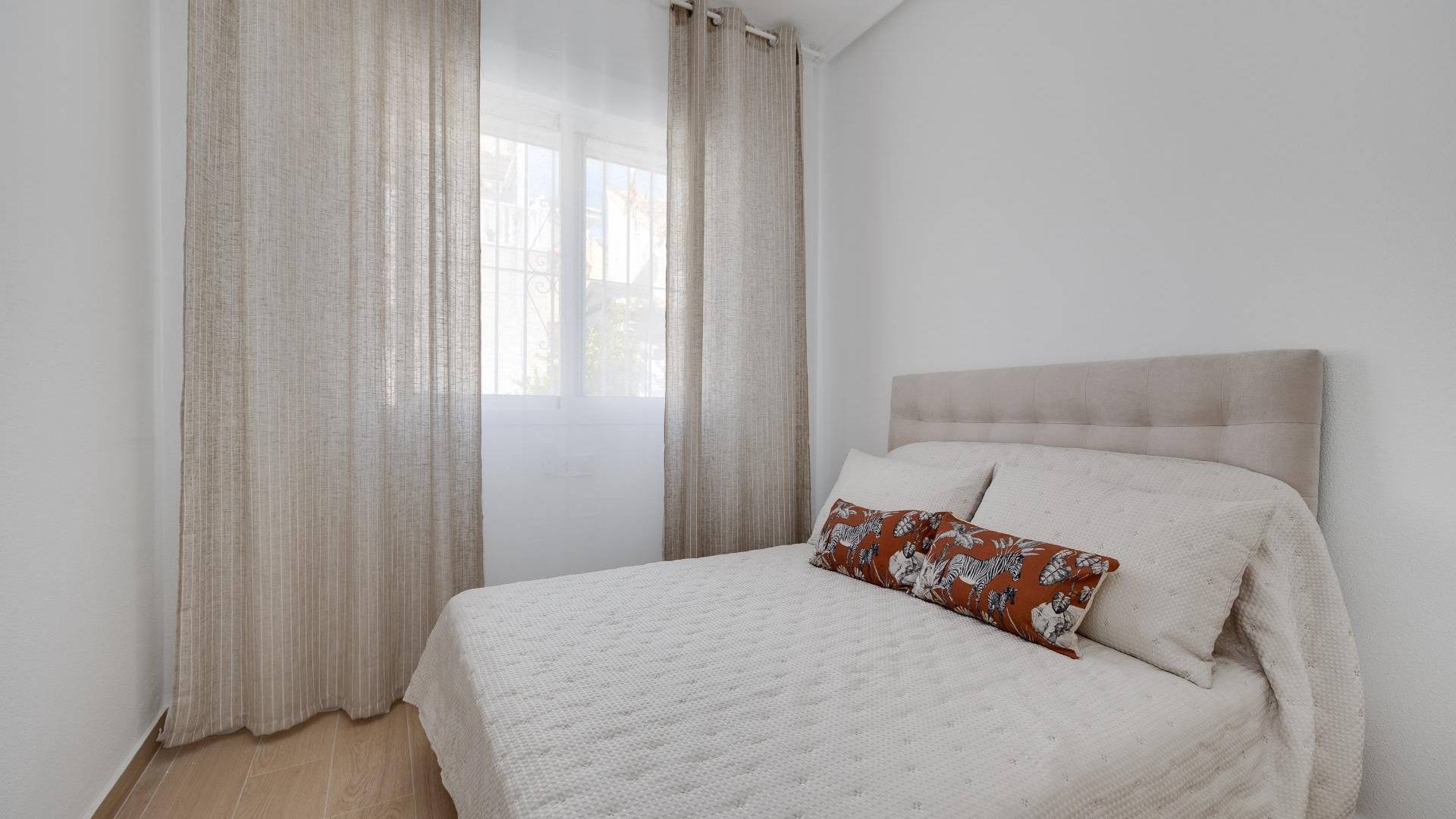 Gebraucht - Unabhängige Villa - Rojales - Centro de la Ciudad Quesada