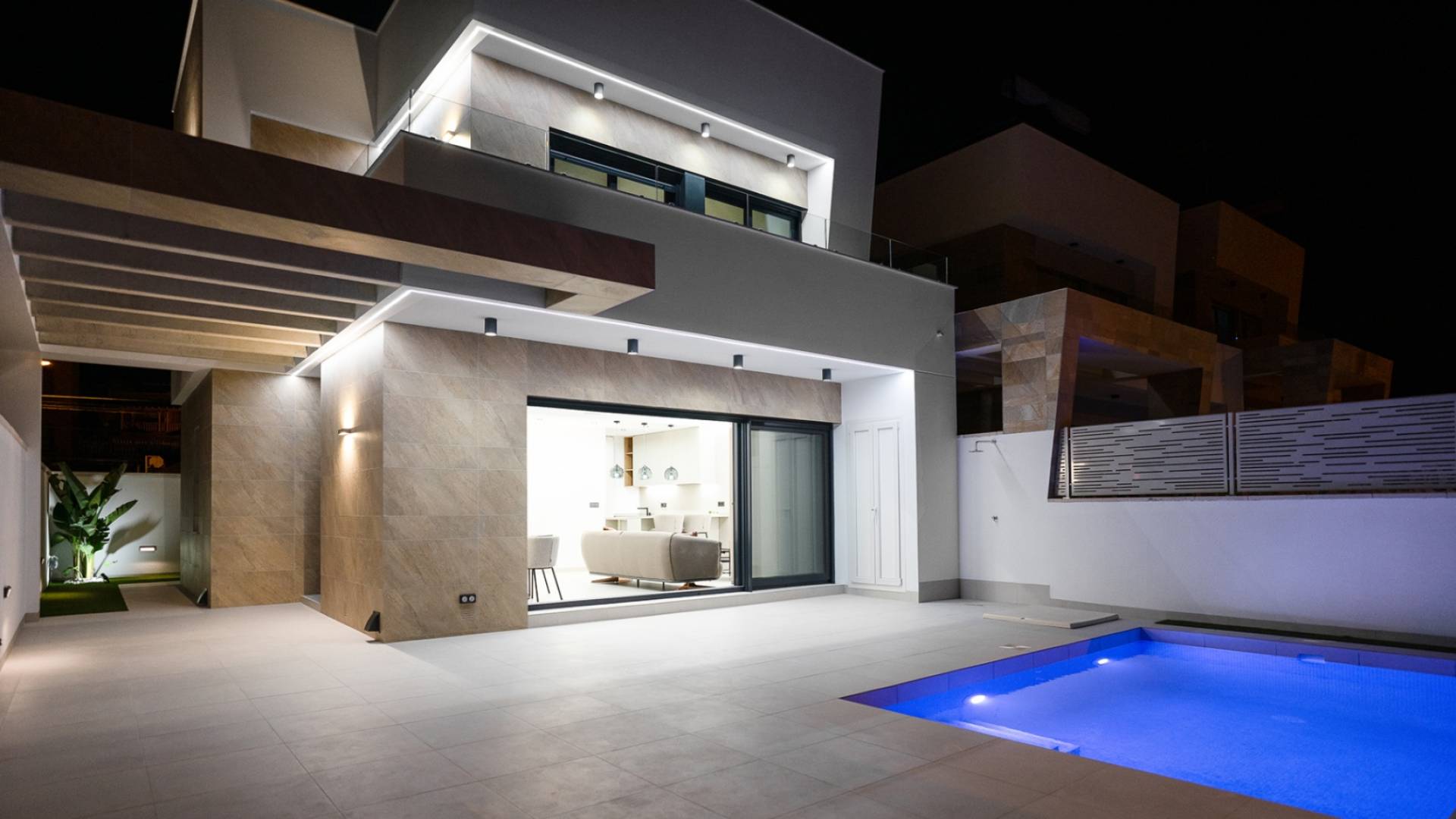 Gebraucht - Unabhängige Villa - San Miguel de Salinas - Blue Lagoon - El Galan