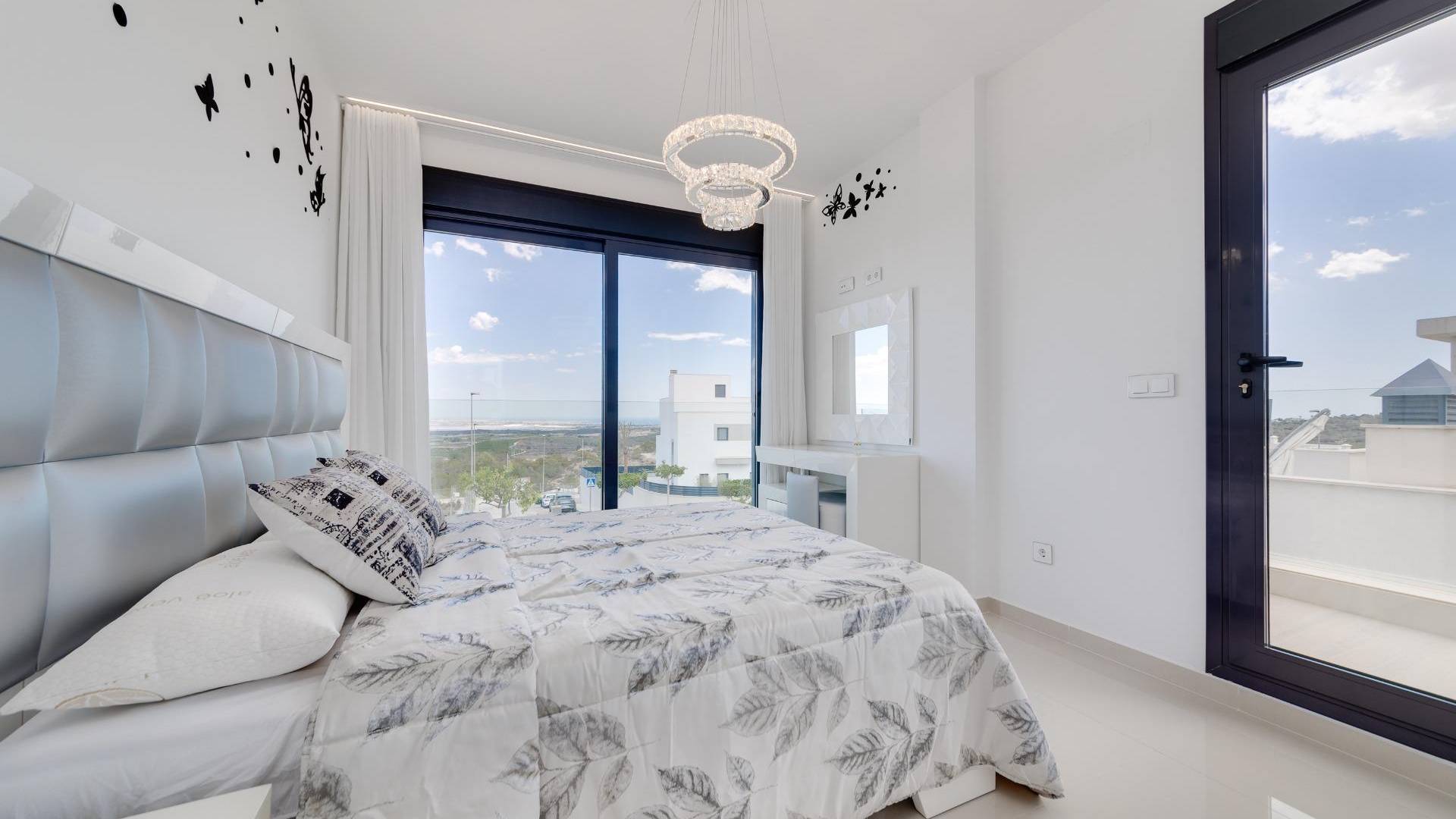 Gebraucht - Unabhängige Villa - San Miguel de Salinas - Cerro del Sol