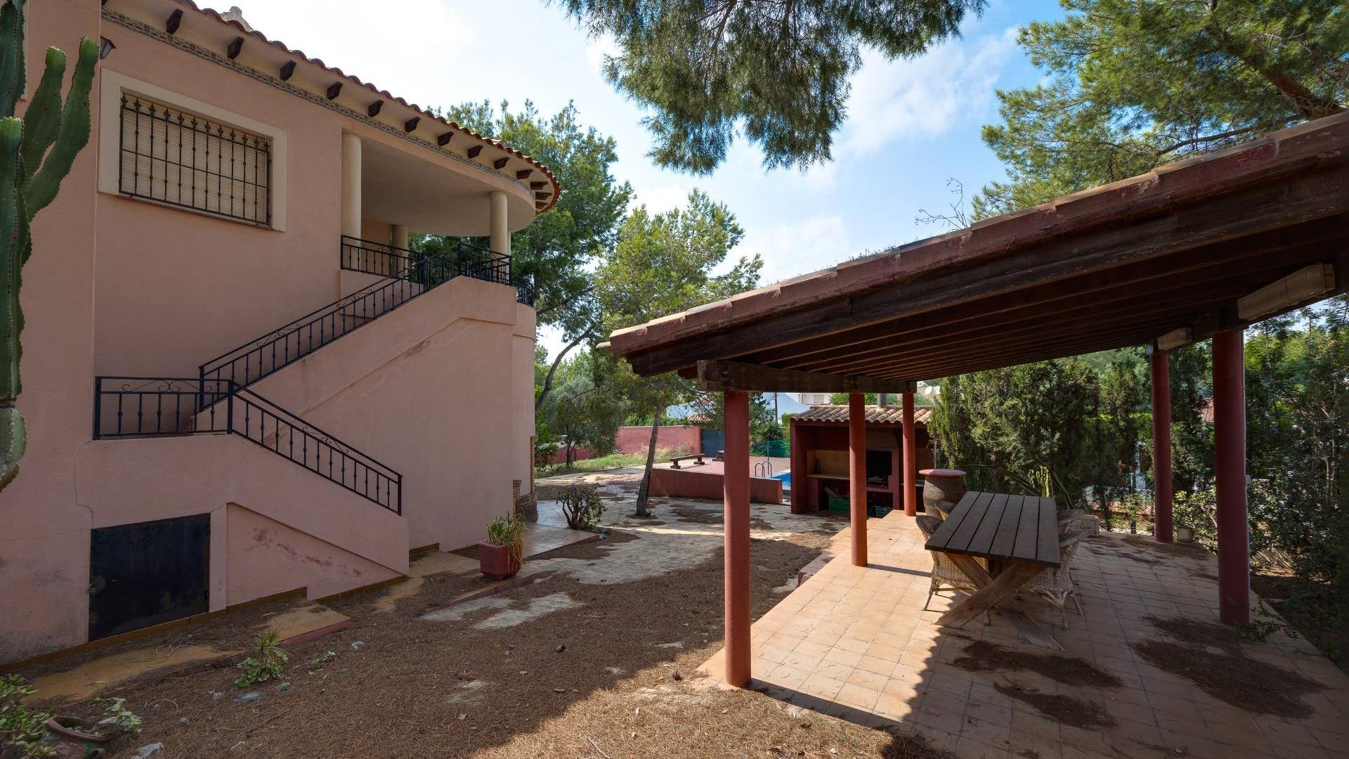 Gebraucht - Unabhängige Villa - San Miguel de Salinas - Ciudad de las comunicaciones