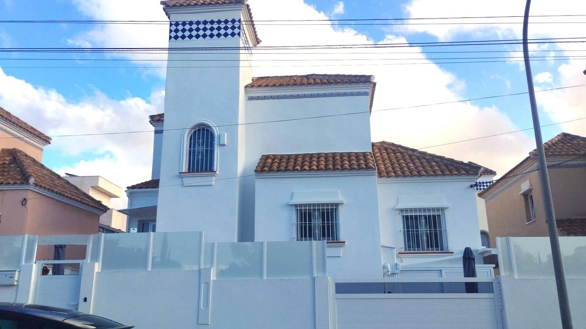 Gebraucht - Unabhängige Villa - San Miguel de Salinas - Las filipinas