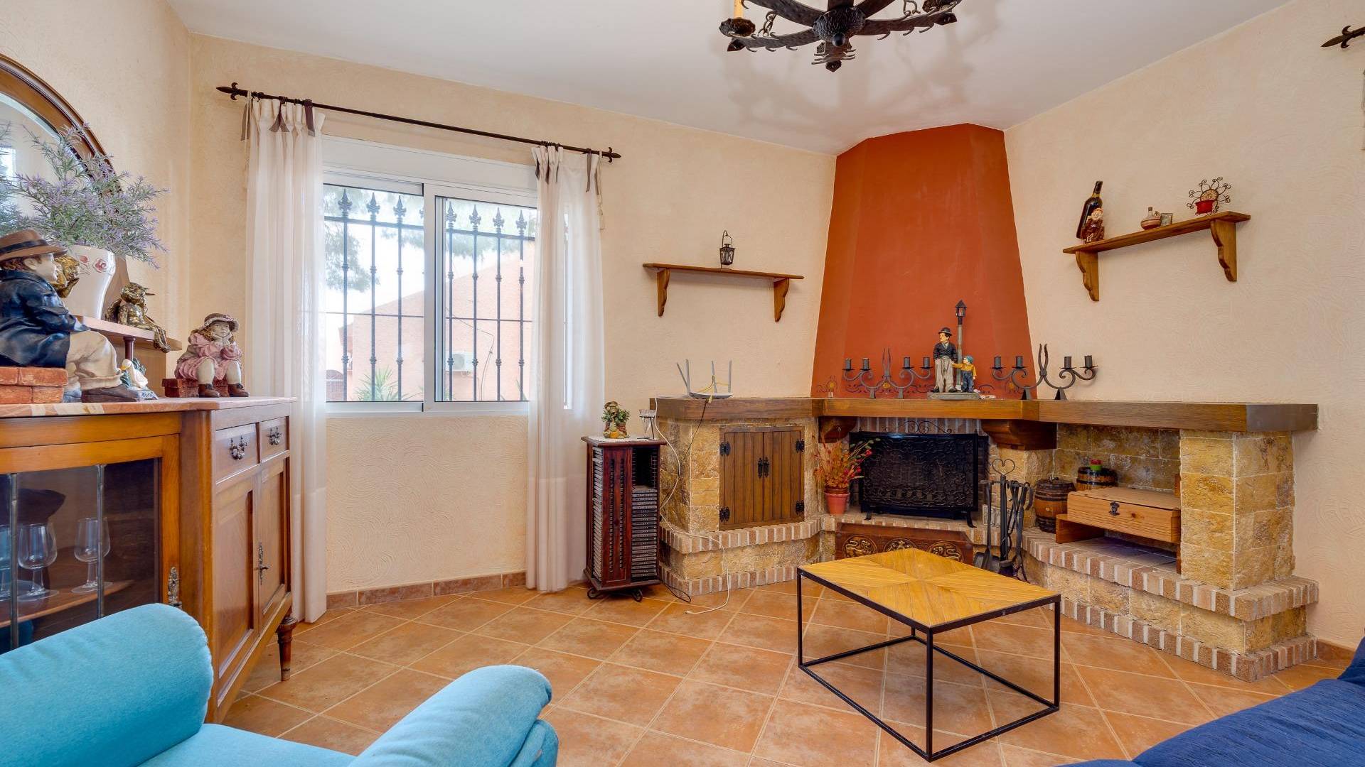 Gebraucht - Unabhängige Villa - San Miguel de Salinas - 