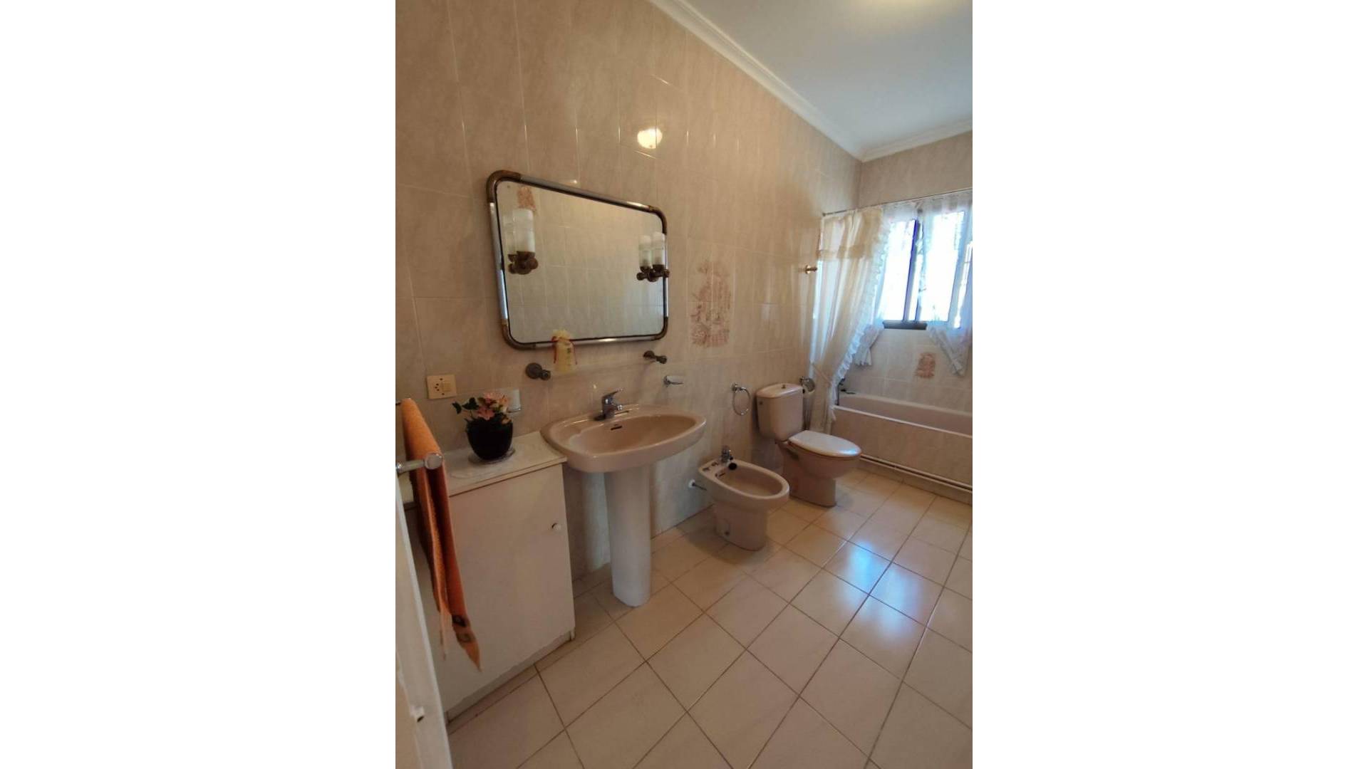 Gebraucht - Unabhängige Villa - Torrevieja - Center