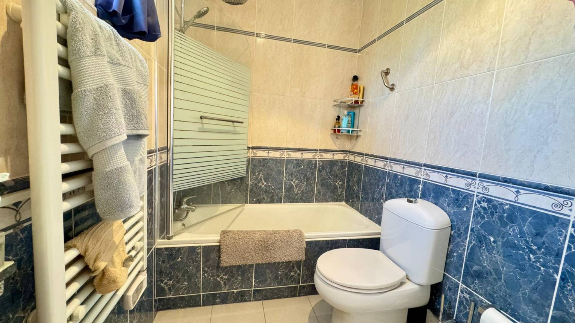 Gebraucht - Unabhängige Villa - Torrevieja - Los altos